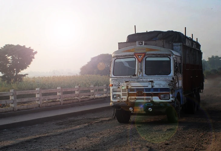 Top 5 Mistakes to Avoid When Transporting Goods from India to Nepal by Road